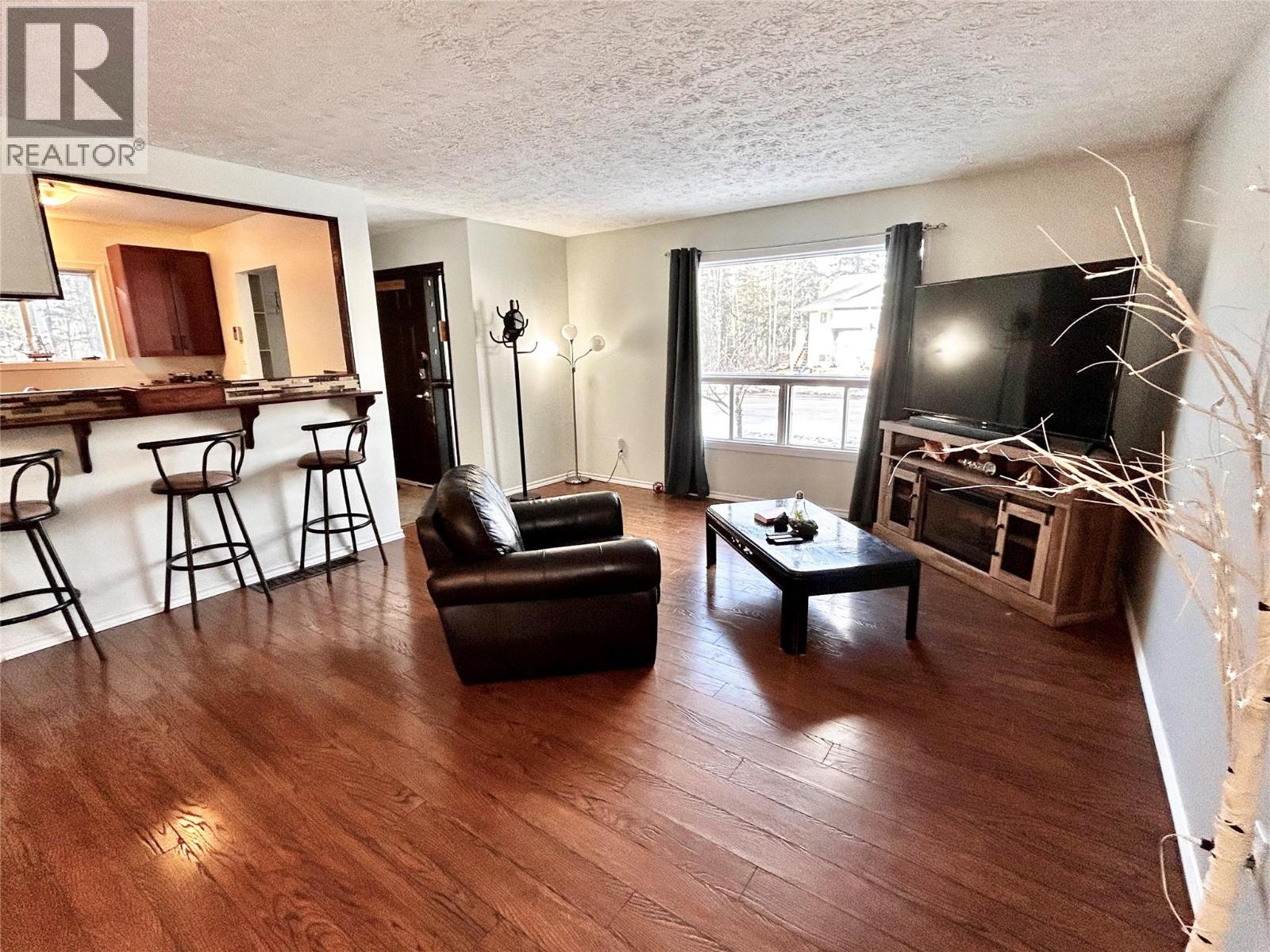 248 PEACE RIVER Crescent - Photo 4 of 16, Tumbler Ridge, British Columbia