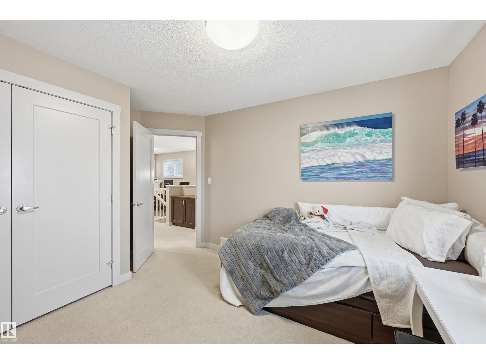 140 AXBRIDGE GA, Sherwood Park