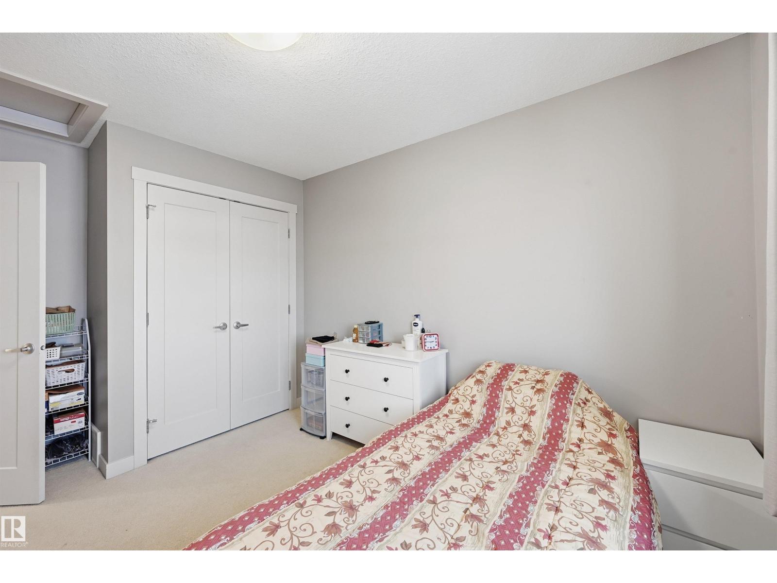 140 AXBRIDGE GA, Sherwood Park