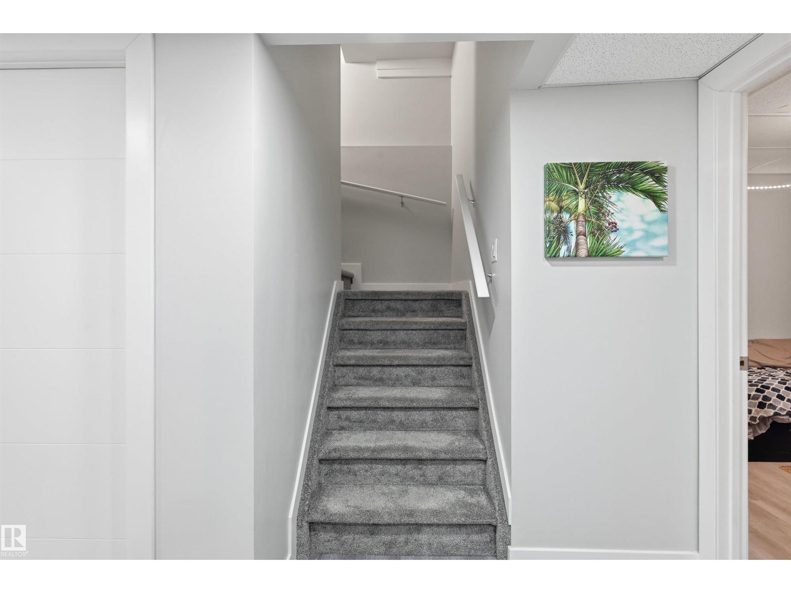 140 AXBRIDGE GA, Sherwood Park