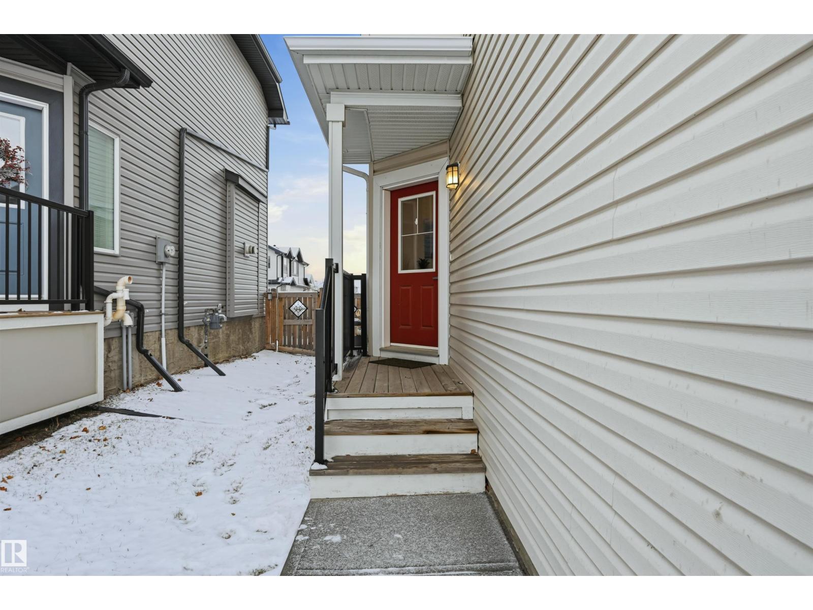 140 AXBRIDGE GA, Sherwood Park