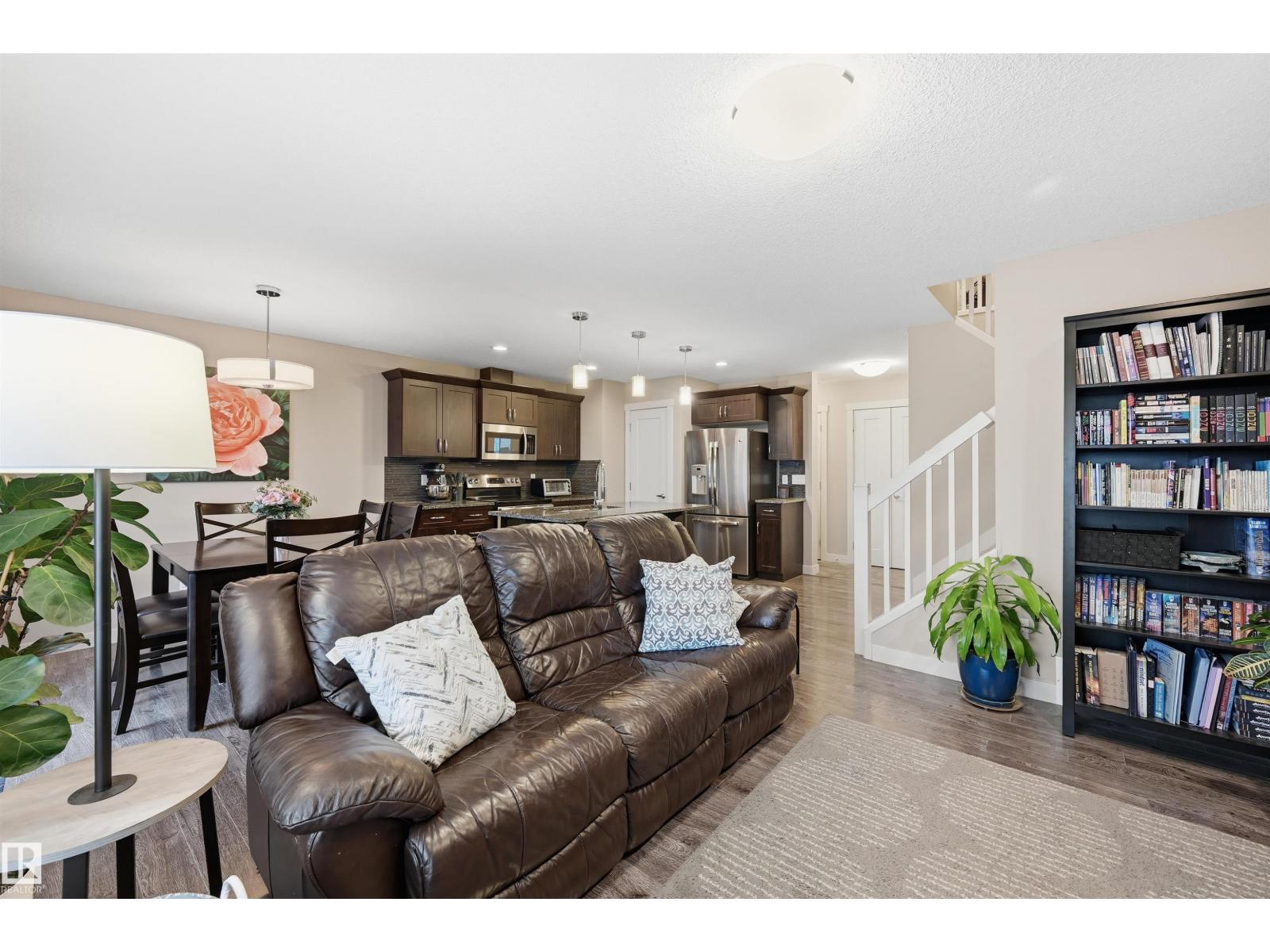 140 AXBRIDGE GA, Sherwood Park