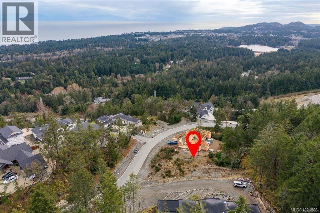 5055 Broad Ridge Pl, Lantzville