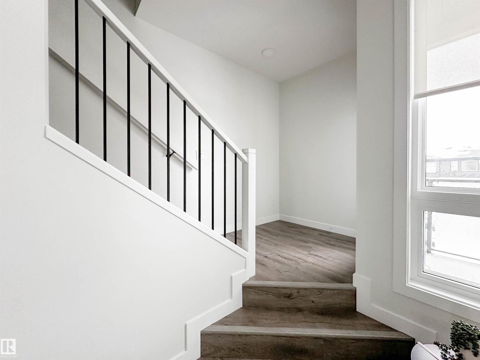 #5 130 ELEMENT DR, St. Albert