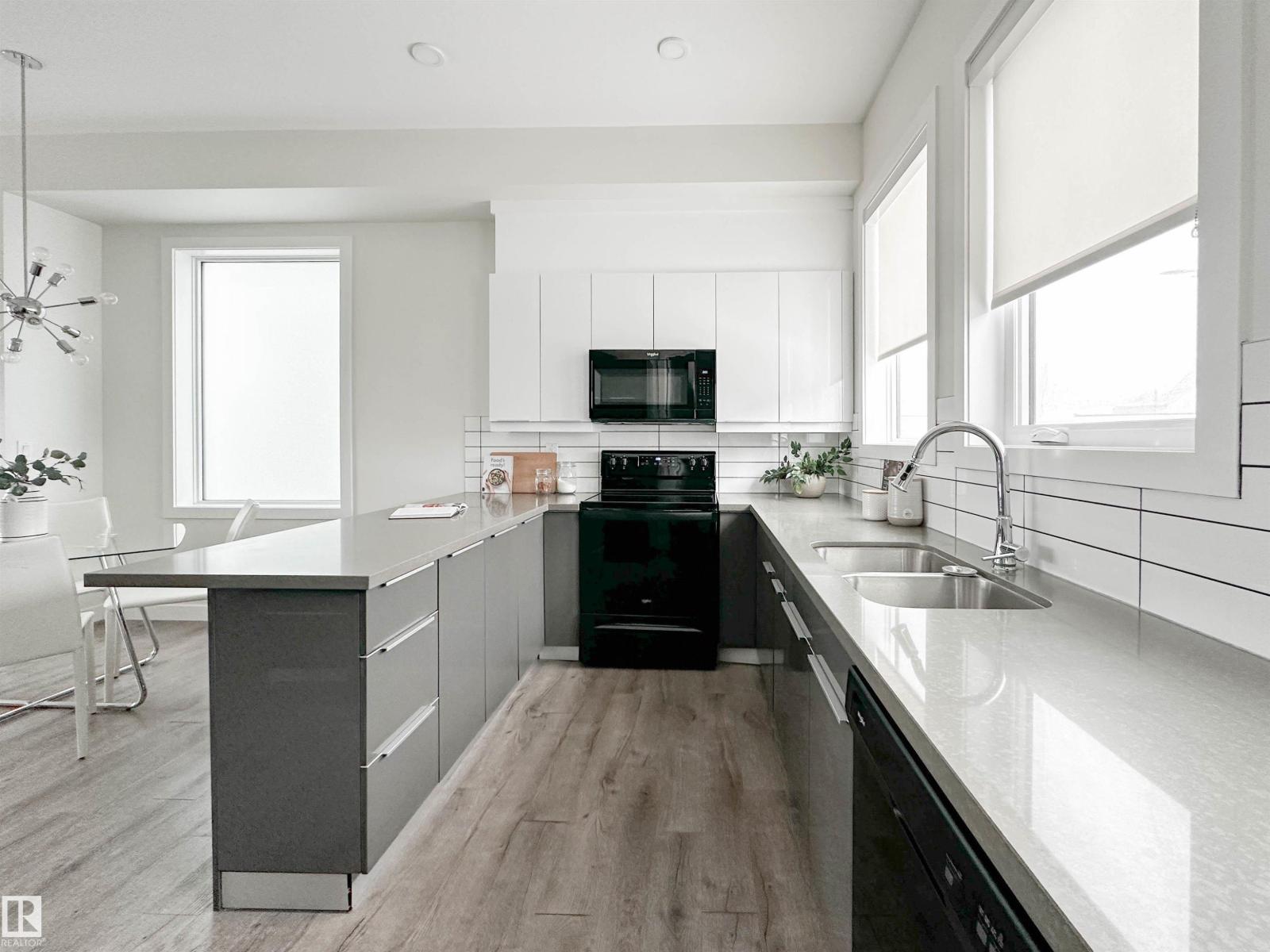 #5 130 ELEMENT DR, St. Albert