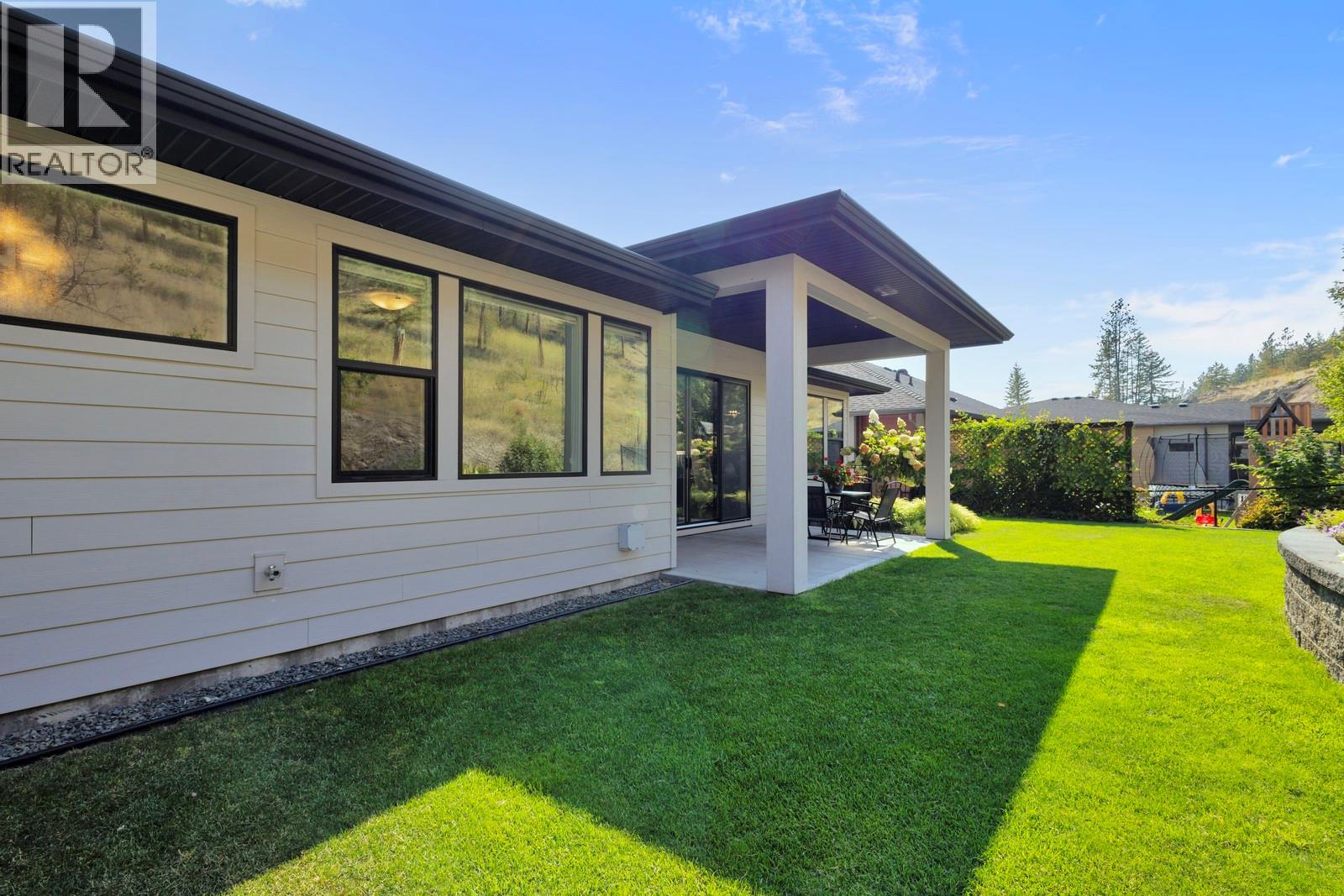  2594 Crown Crest Drive, West Kelowna