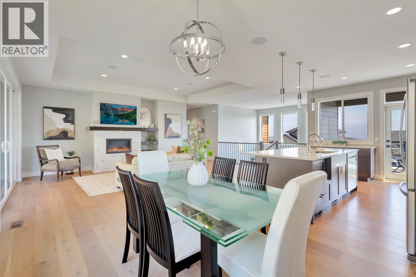  2594 Crown Crest Drive, West Kelowna