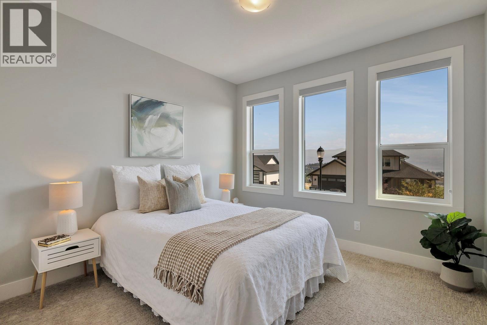  2594 Crown Crest Drive, West Kelowna