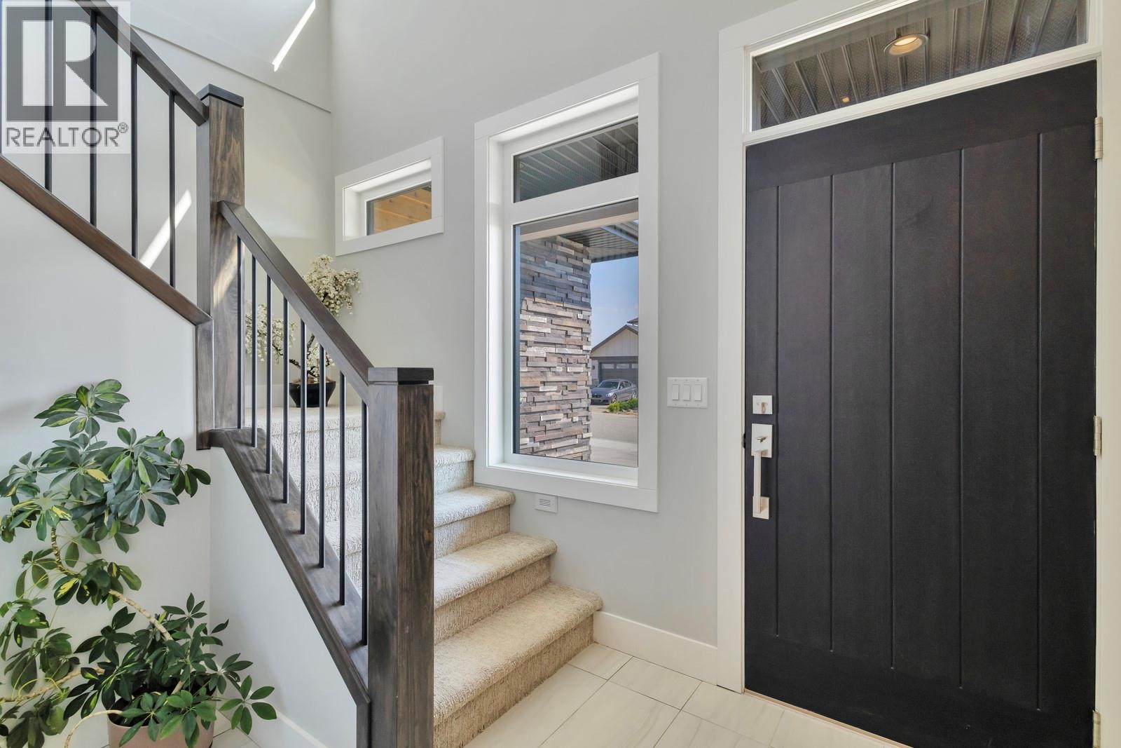  2594 Crown Crest Drive, West Kelowna