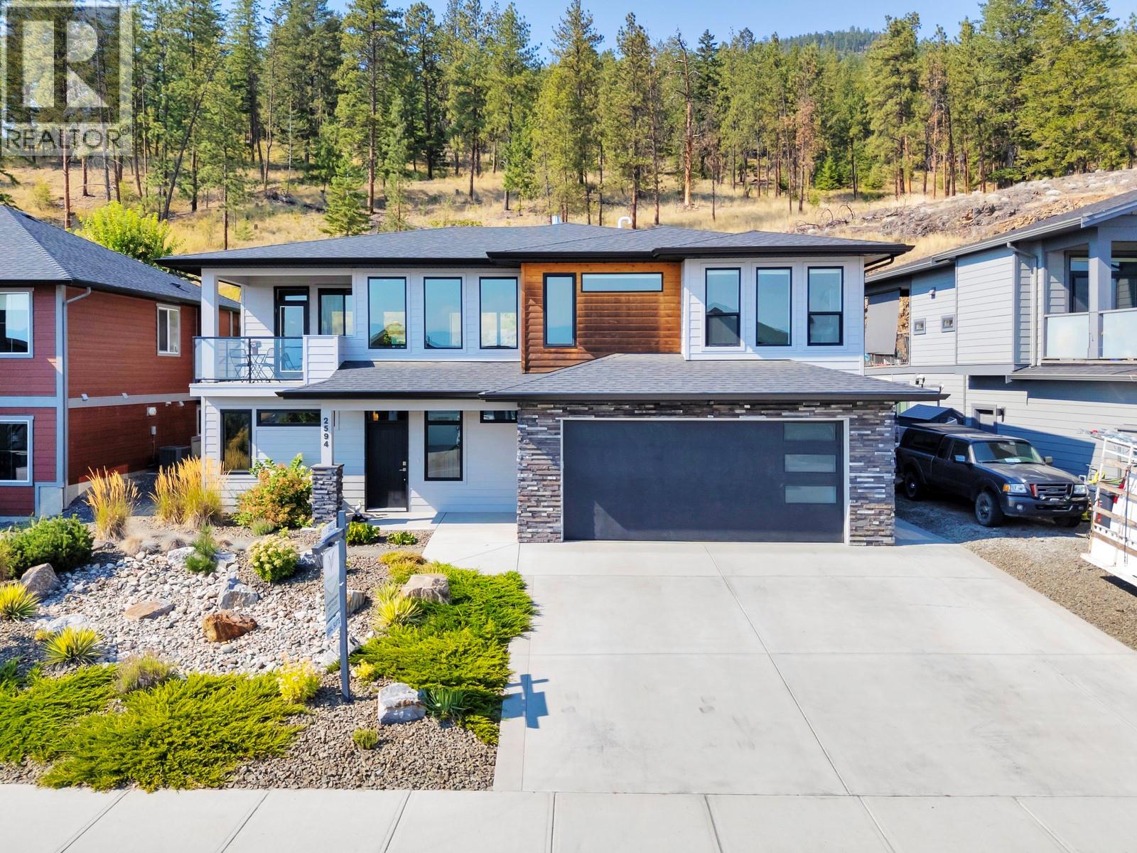 2594 Crown Crest Drive, West Kelowna