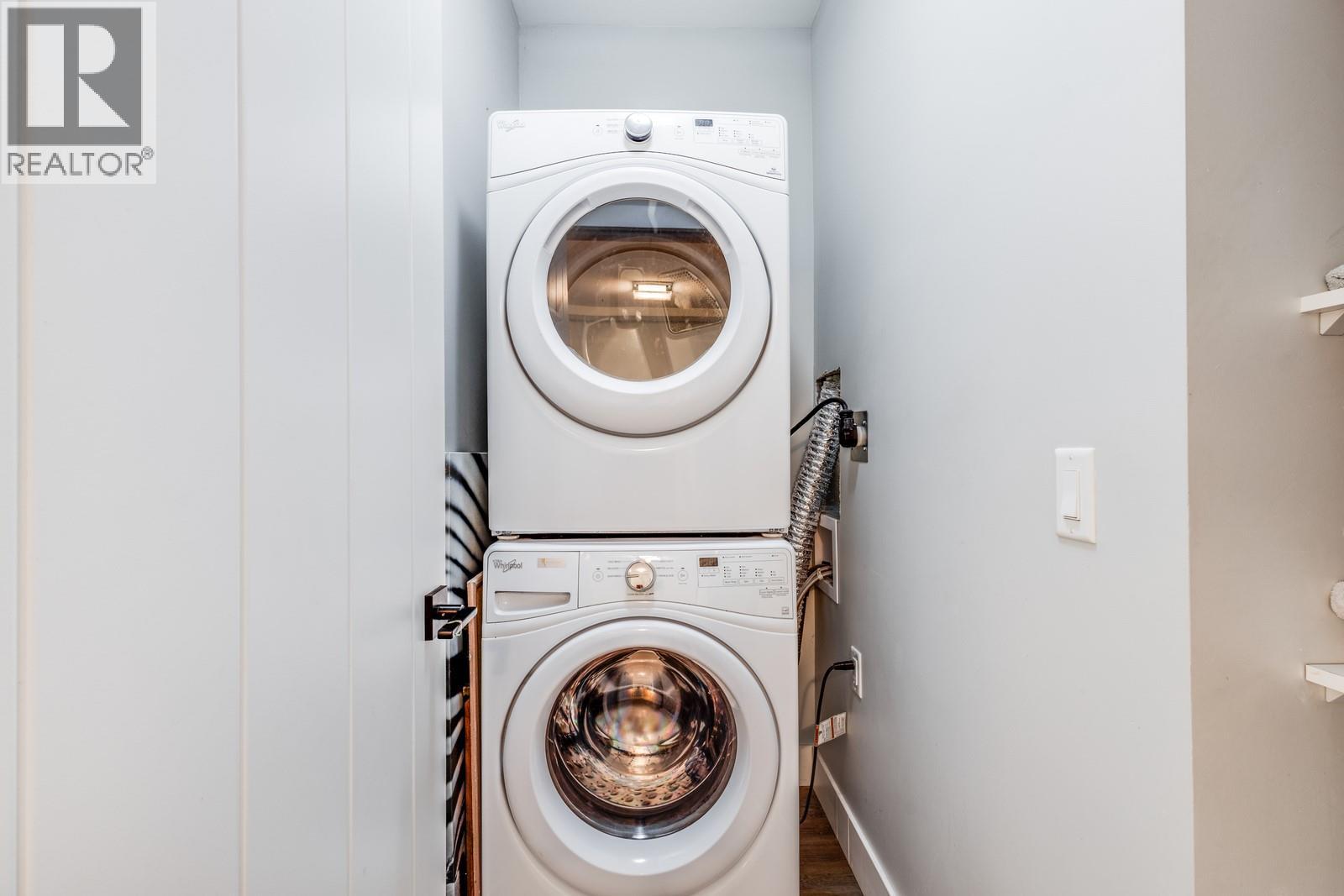  2594 Crown Crest Drive, West Kelowna