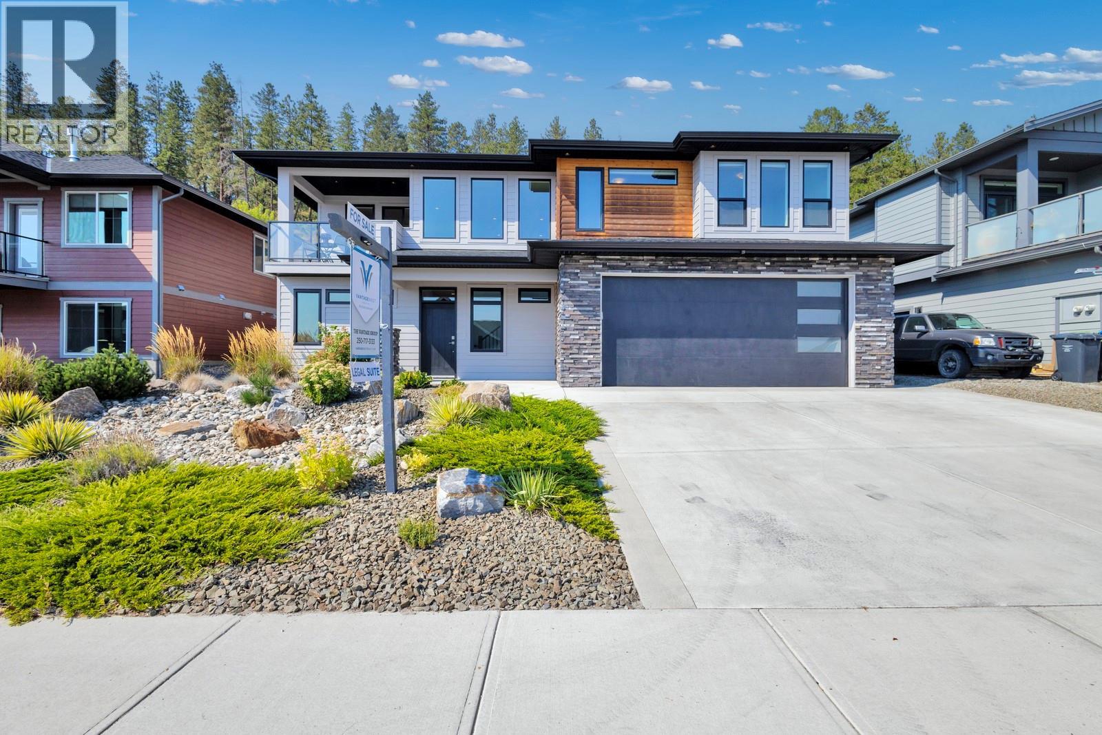  2594 Crown Crest Drive, West Kelowna