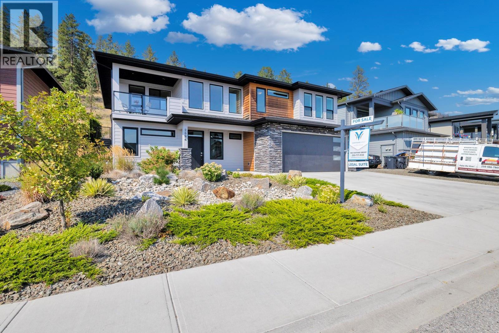  2594 Crown Crest Drive, West Kelowna