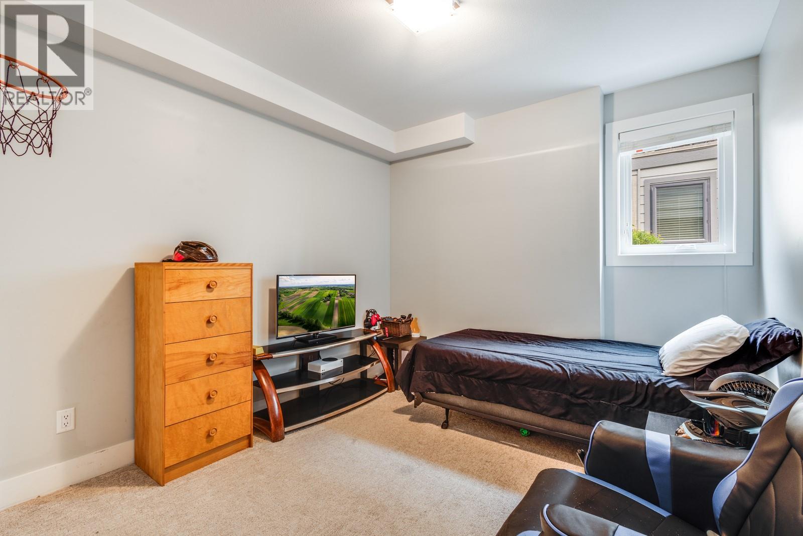  2594 Crown Crest Drive, West Kelowna