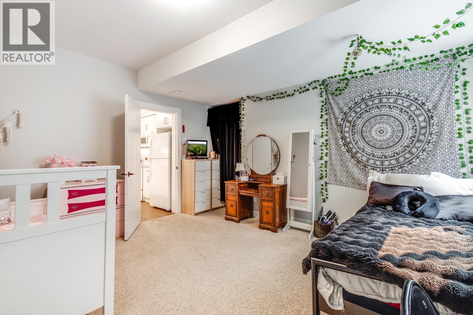  2594 Crown Crest Drive, West Kelowna