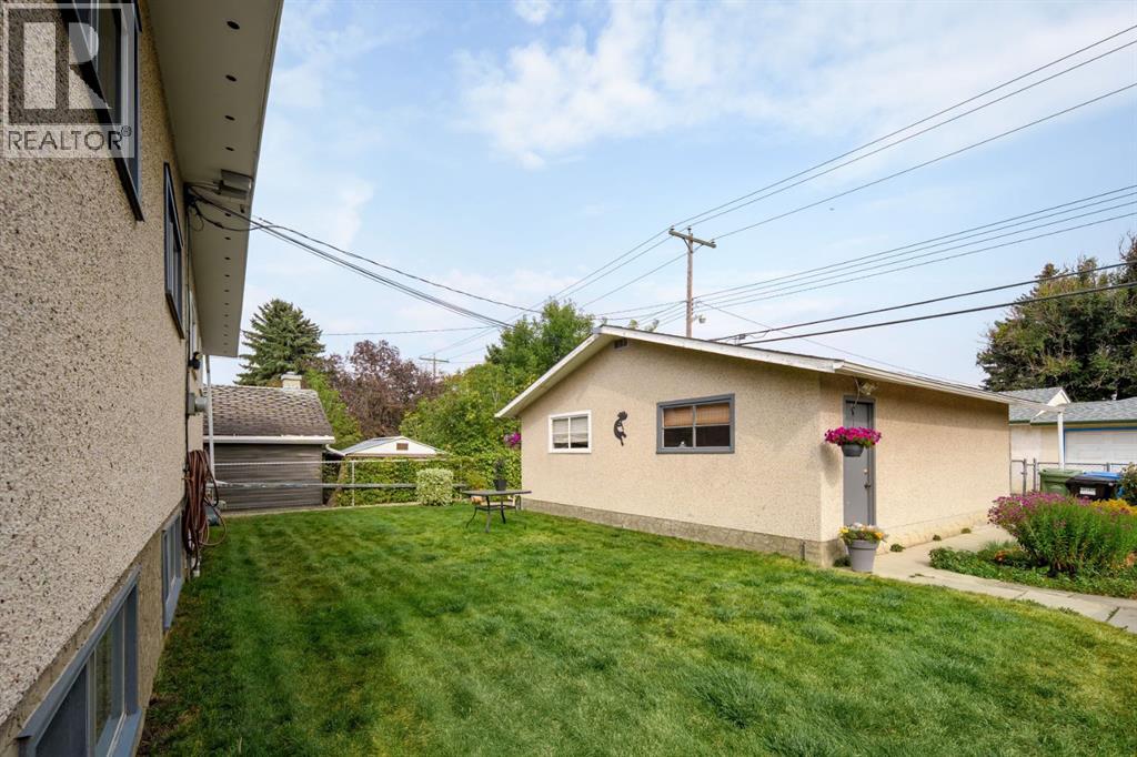 Single Family House Bi-level for Sale in   Street SE Forest Lawn Calgary 