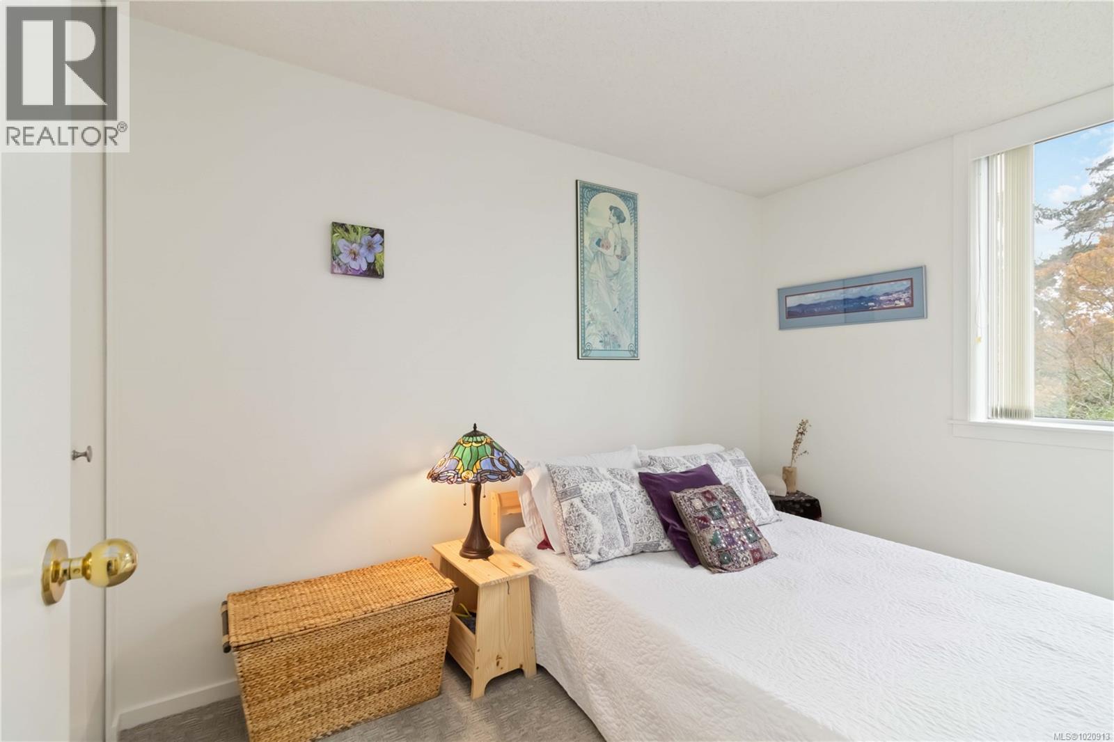 206 327 Maitland St, Victoria