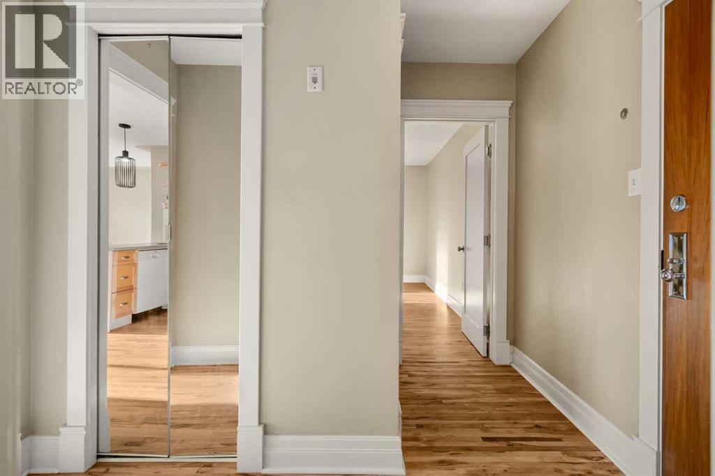 Single Family House for Sale in    Avenue SW Mission Calgary 