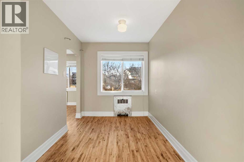 Single Family House for Sale in    Avenue SW Mission Calgary 