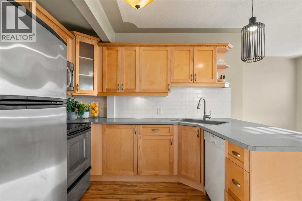 Single Family House for Sale in    Avenue SW Mission Calgary 