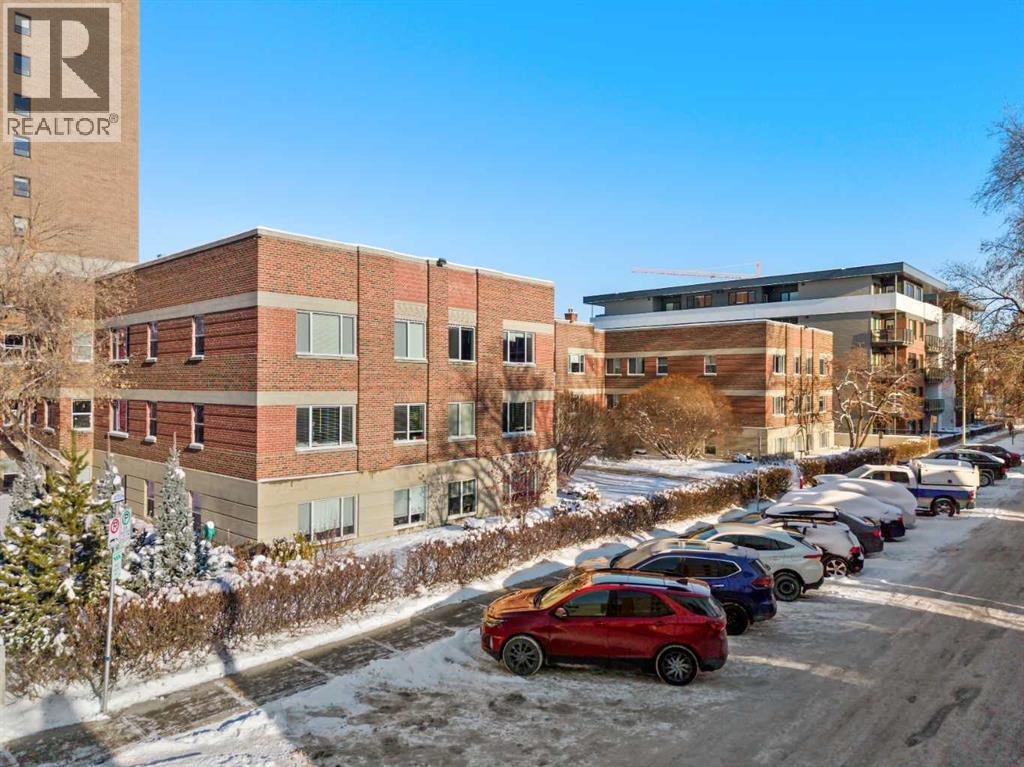 Single Family House for Sale in    Avenue SW Mission Calgary 