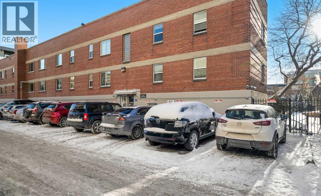 Single Family House for Sale in    Avenue SW Mission Calgary 