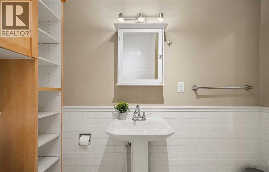 Single Family House for Sale in    Avenue SW Mission Calgary 