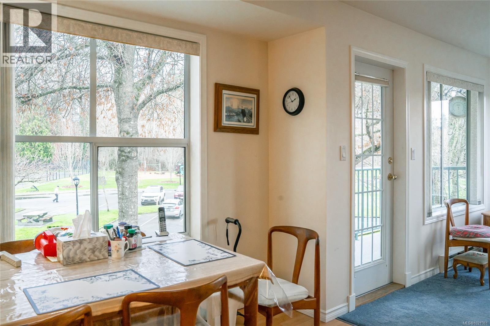 302 275 First St, Duncan