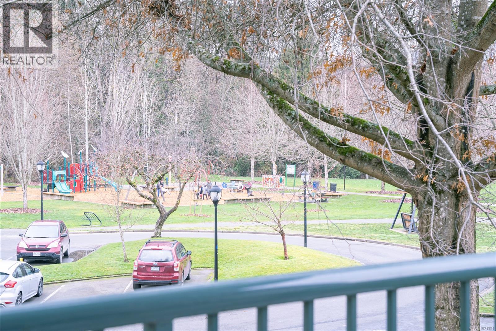 302 275 First St, Duncan