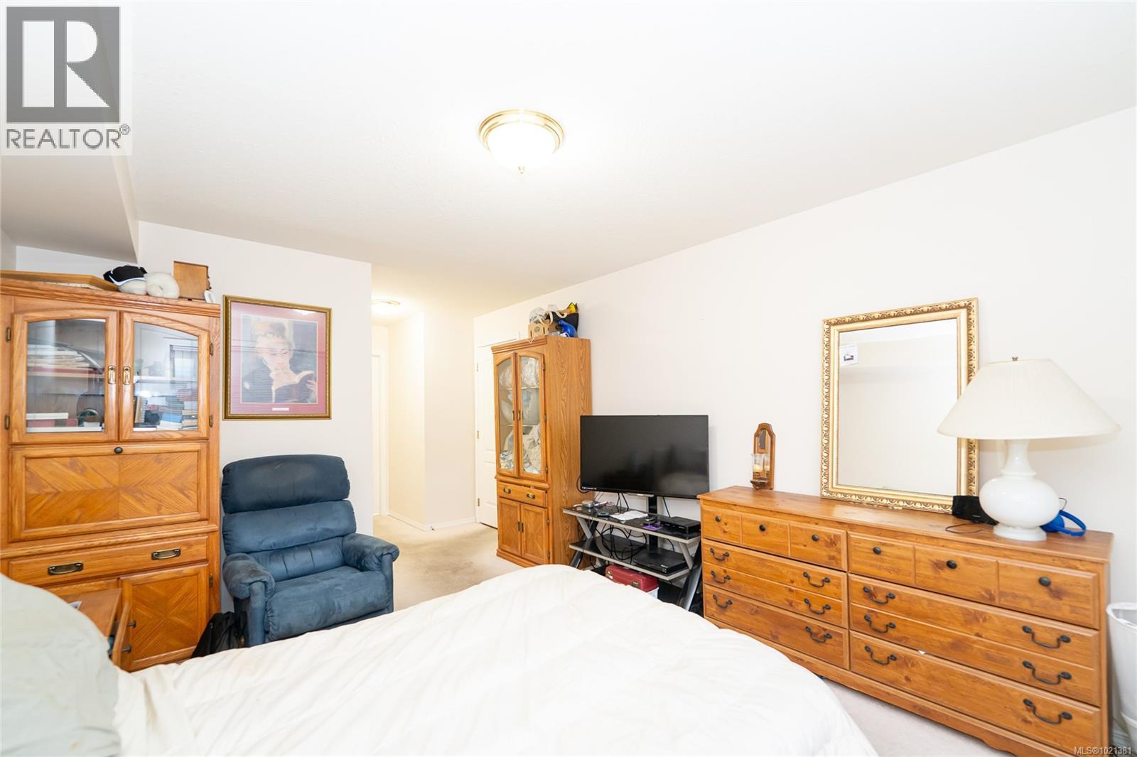 302 275 First St, Duncan