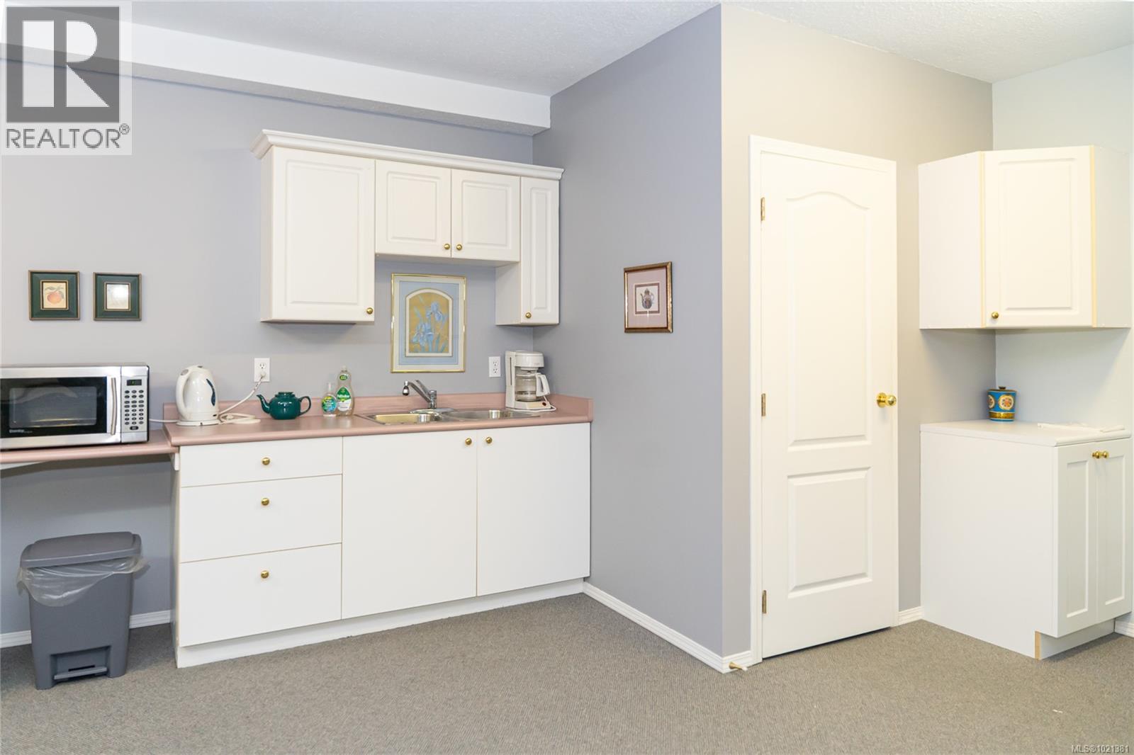 302 275 First St, Duncan