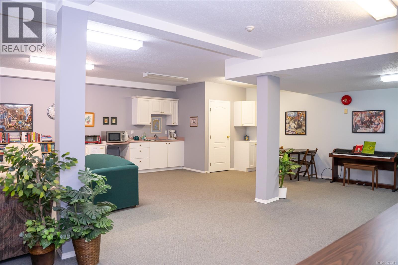 302 275 First St, Duncan