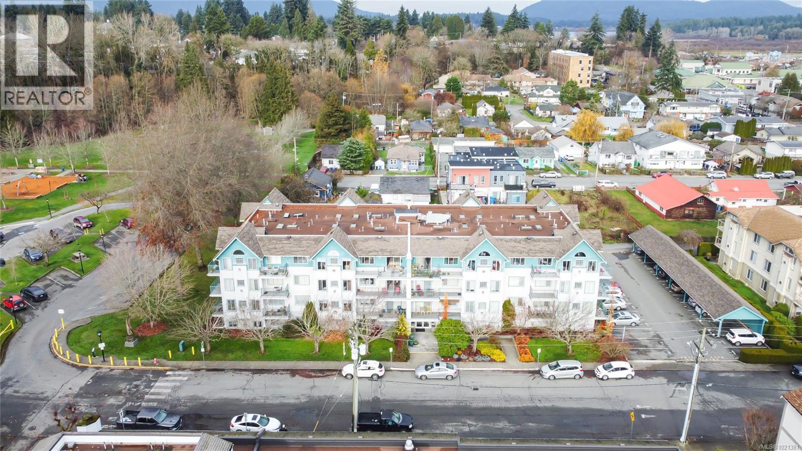 302 275 First St, Duncan