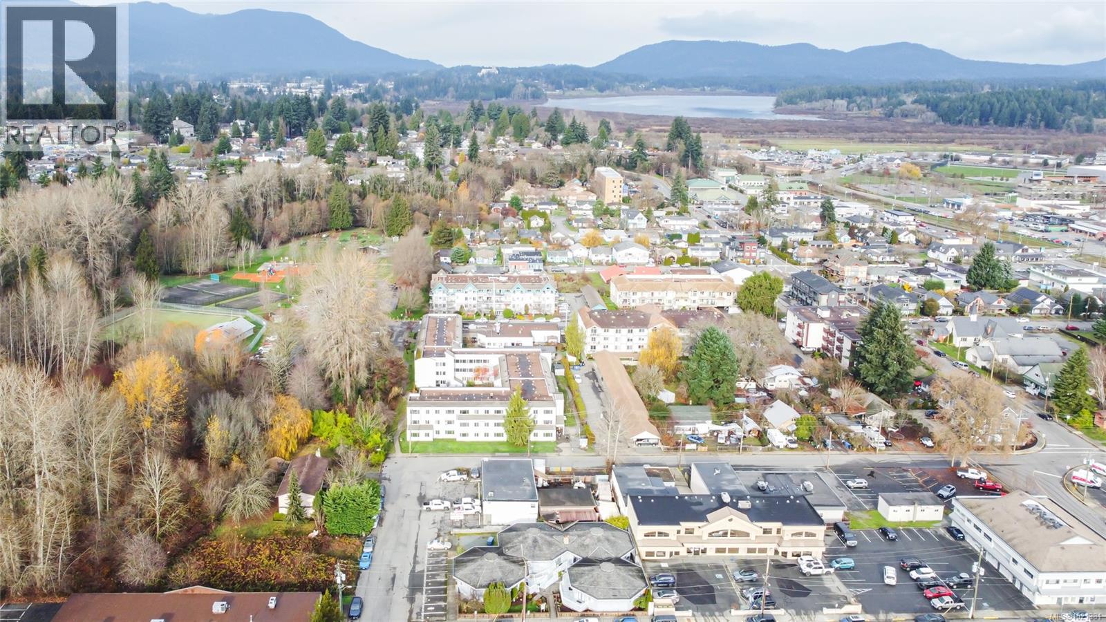 302 275 First St, Duncan