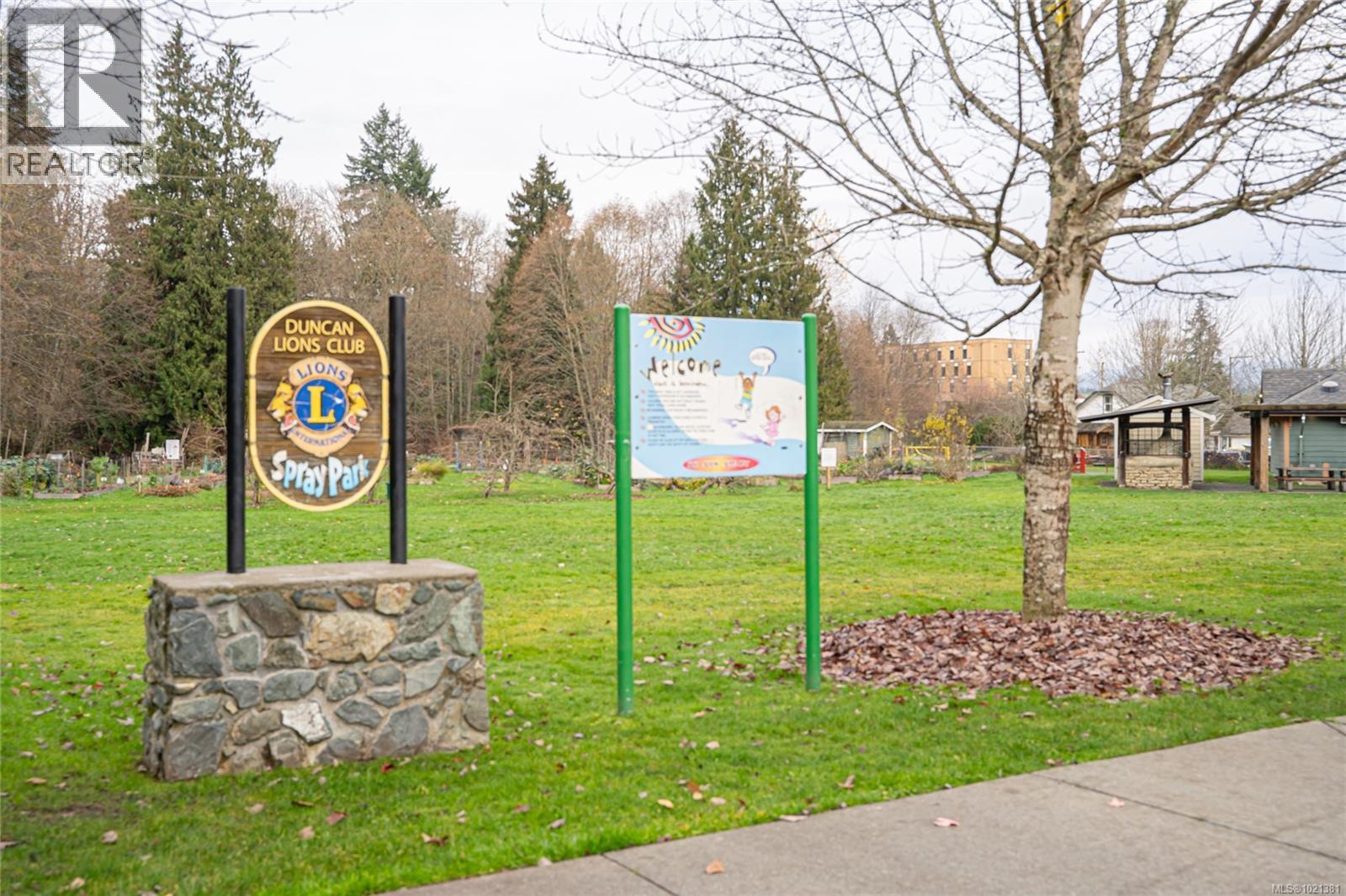 302 275 First St, Duncan