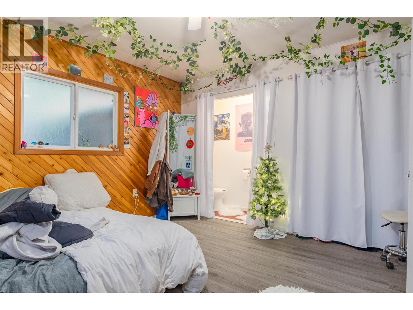 701 10th Avenue, Castlegar