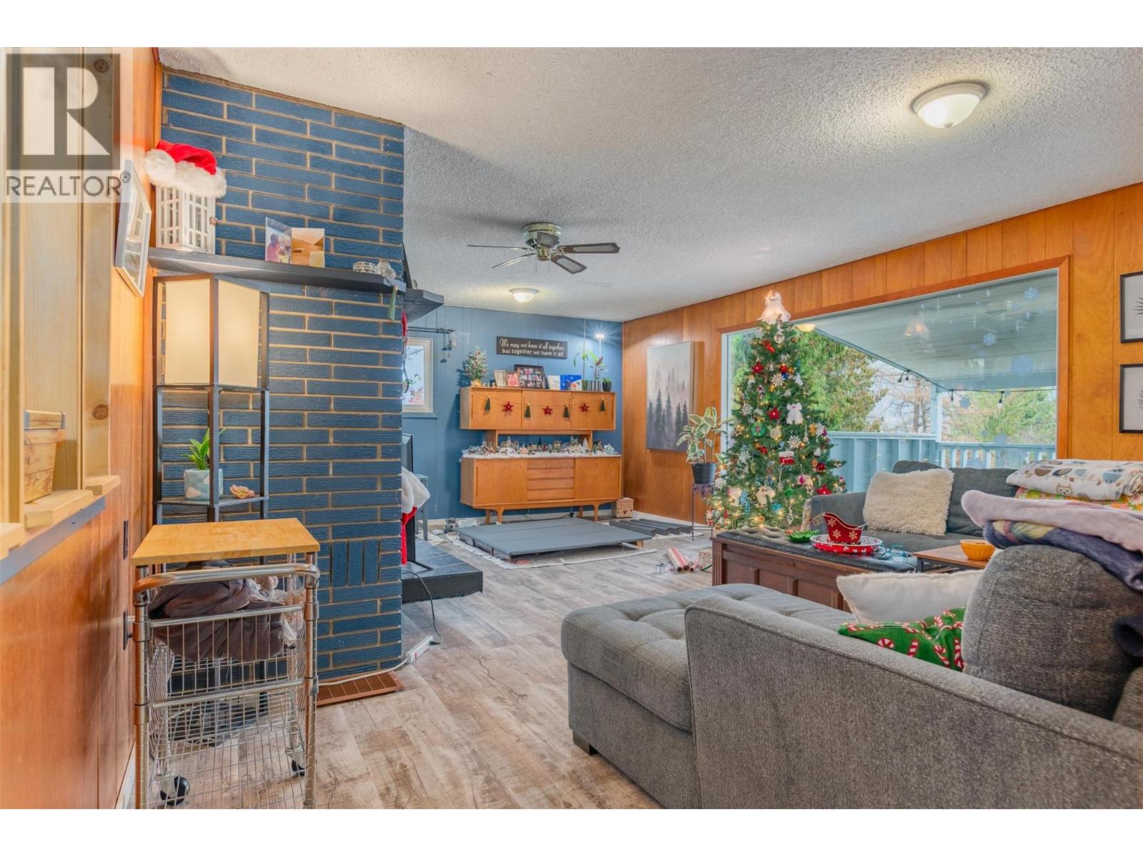 701 10th Avenue, Castlegar