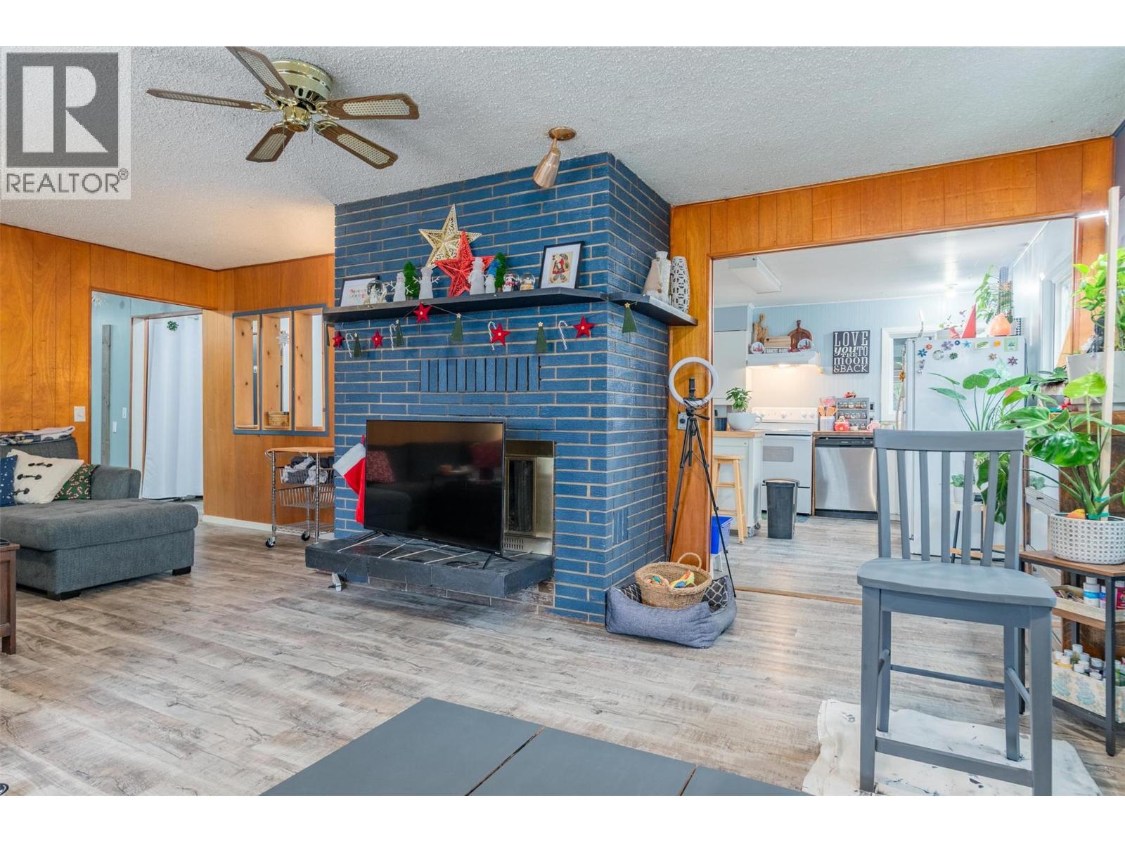 701 10th Avenue, Castlegar