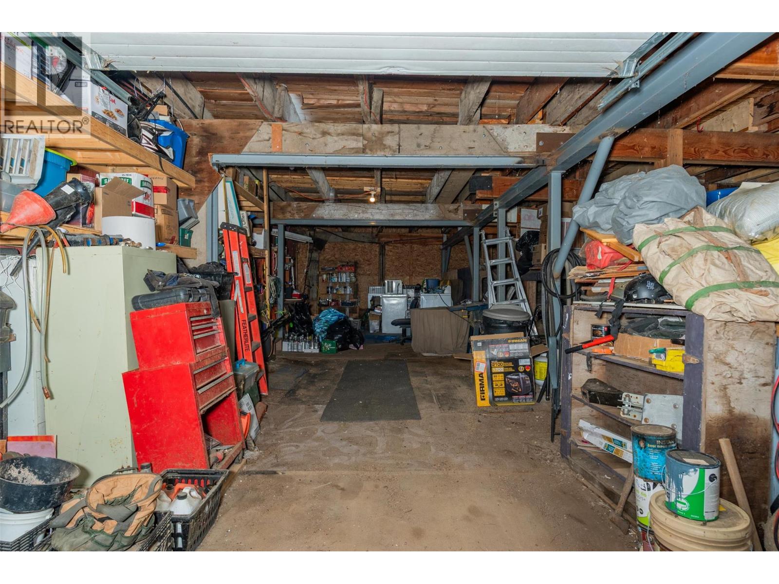 701 10th Avenue, Castlegar