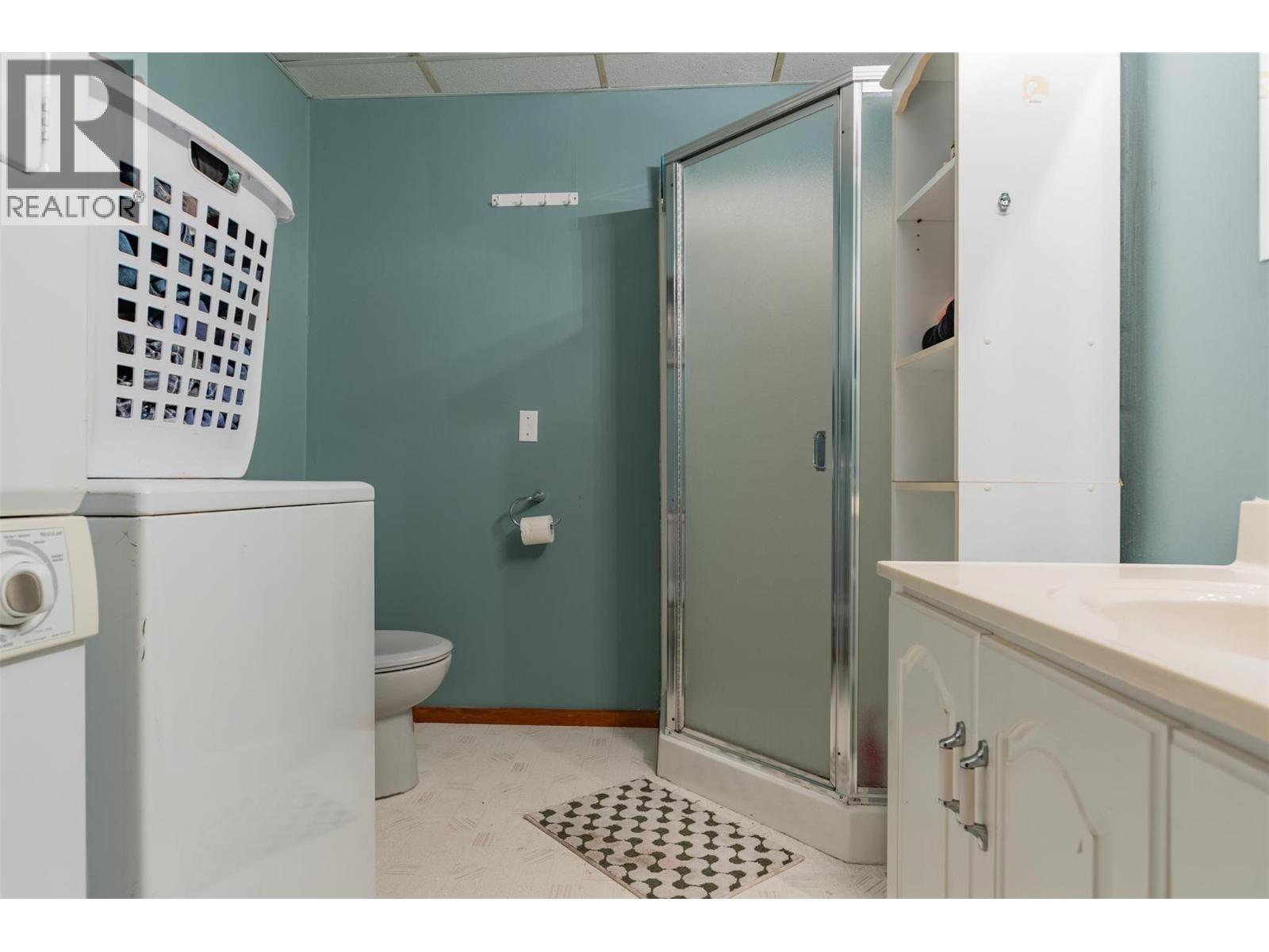 701 10th Avenue, Castlegar