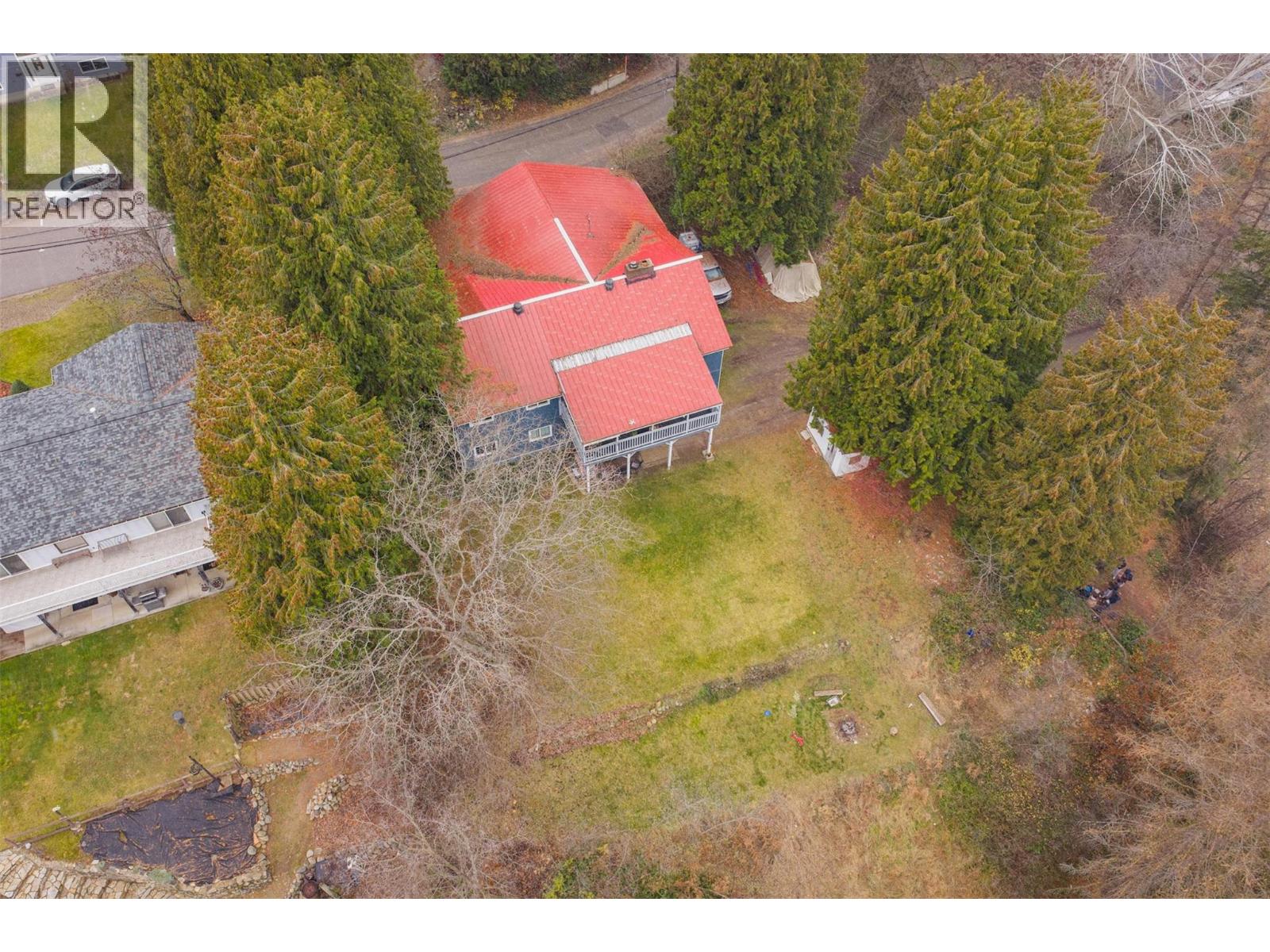 701 10th Avenue, Castlegar