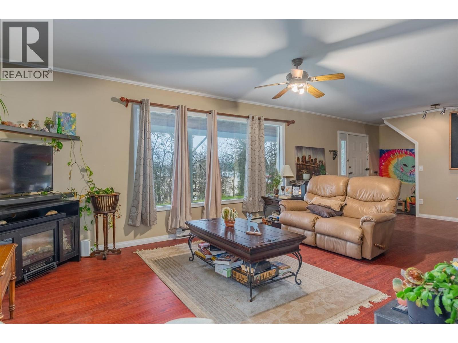 701 10th Avenue, Castlegar