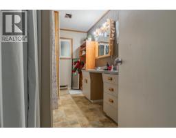 701 10th Avenue, Castlegar, BC V1N1K8 Photo 73