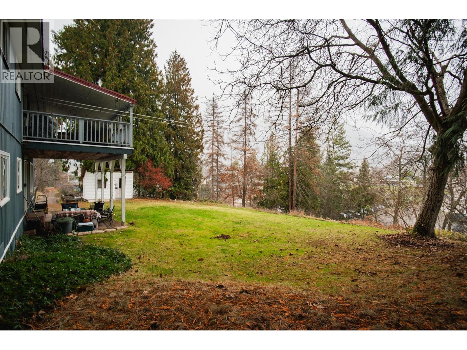 701 10th Avenue, Castlegar