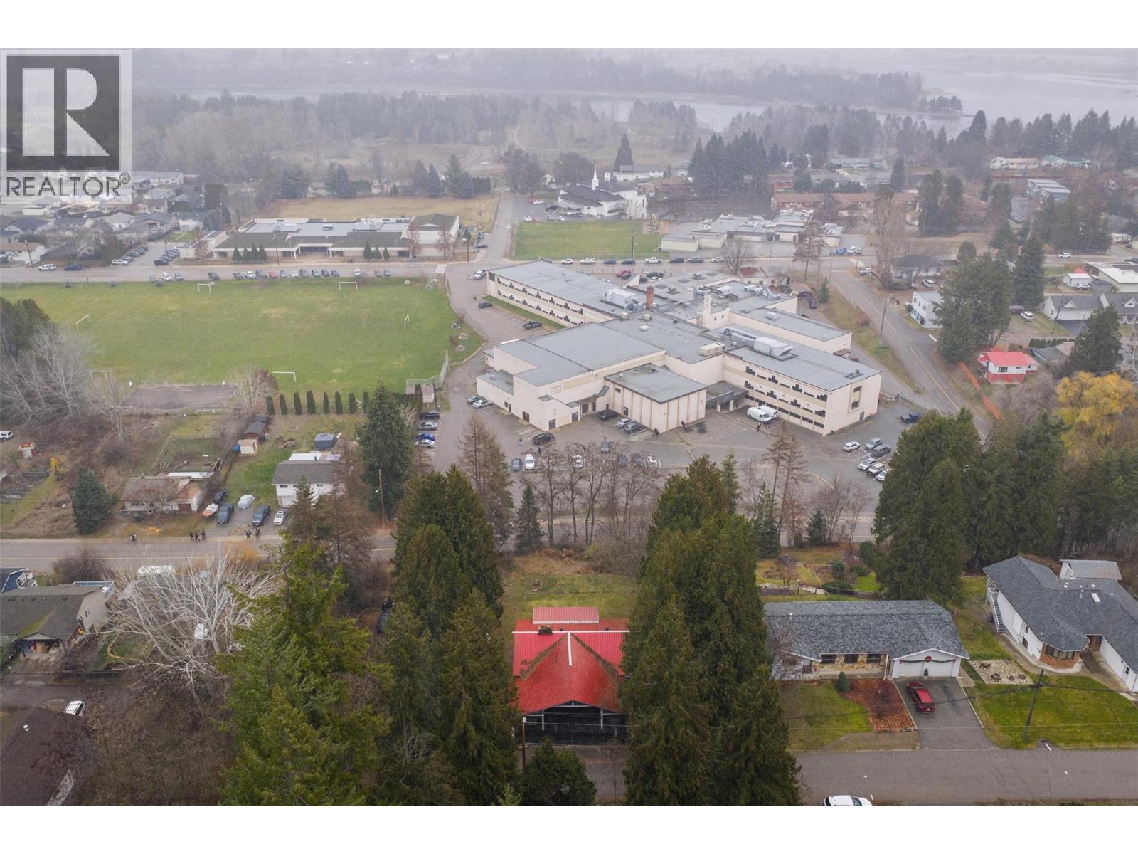 701 10th Avenue, Castlegar