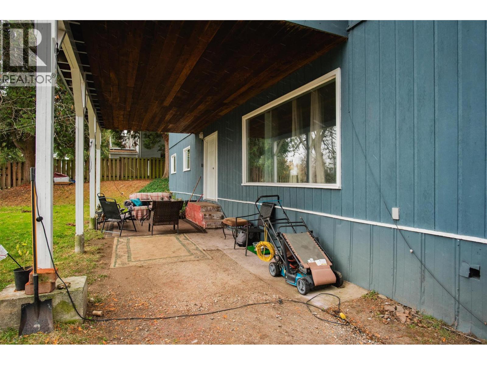 701 10th Avenue, Castlegar