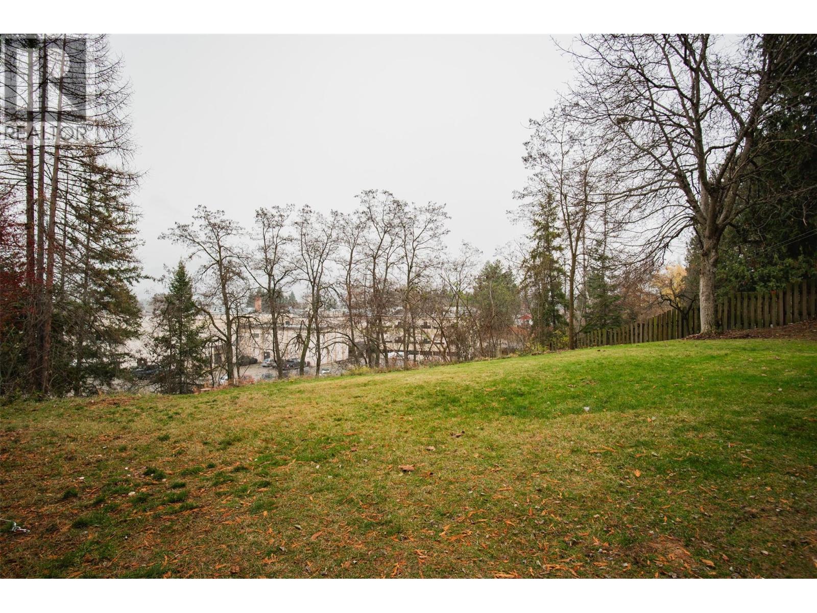 701 10th Avenue, Castlegar