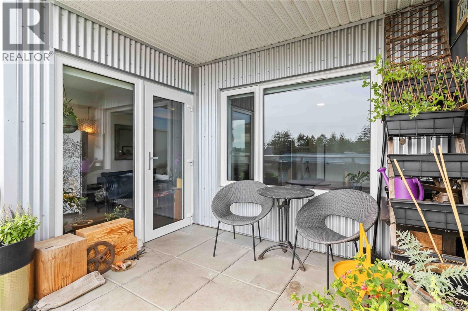 310 1311 Lakepoint Way, Langford