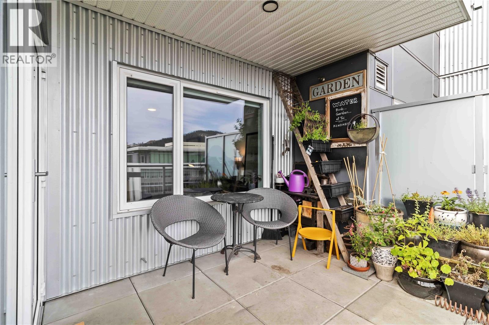 310 1311 Lakepoint Way, Langford