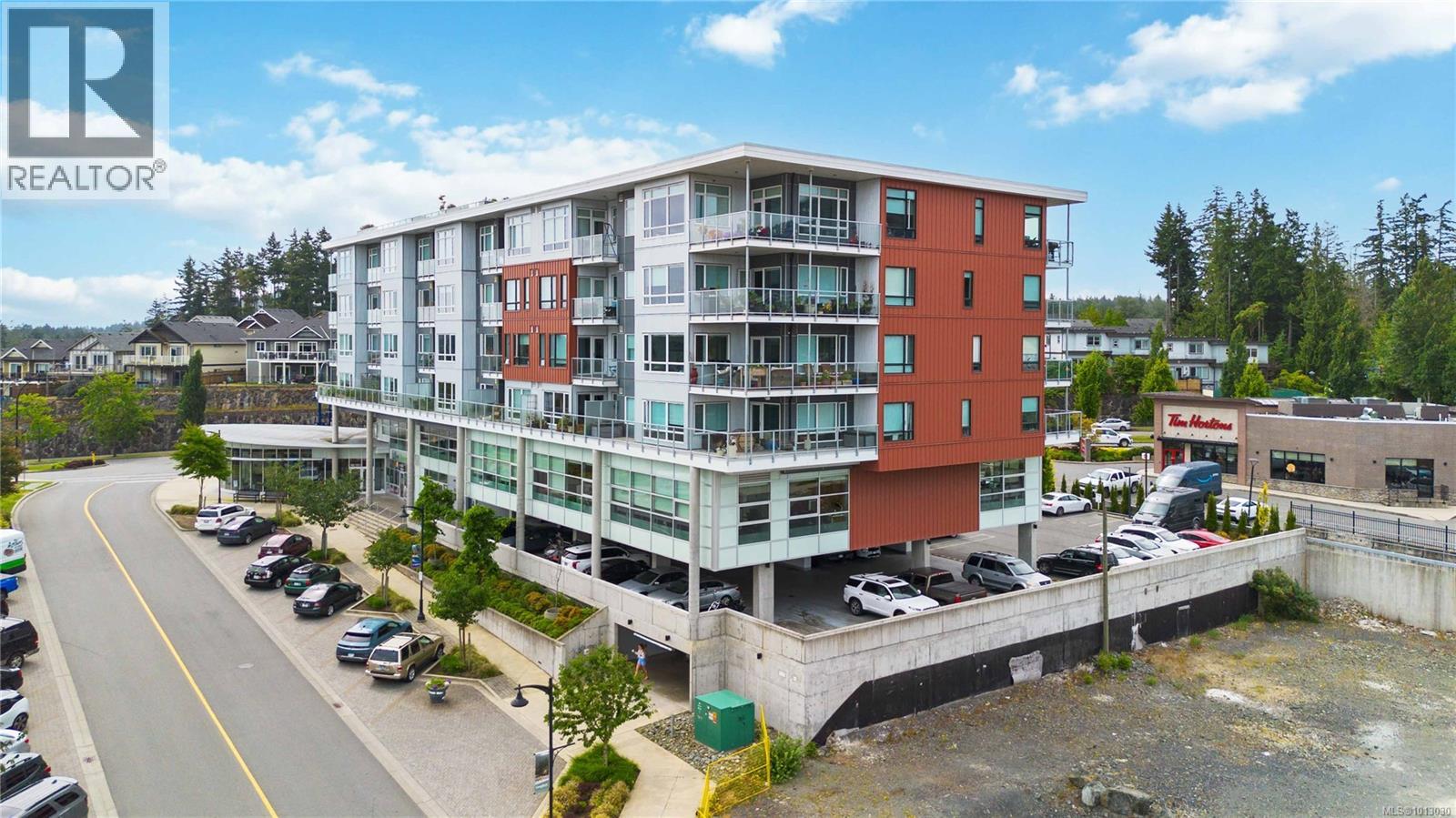 310 1311 Lakepoint Way, Langford